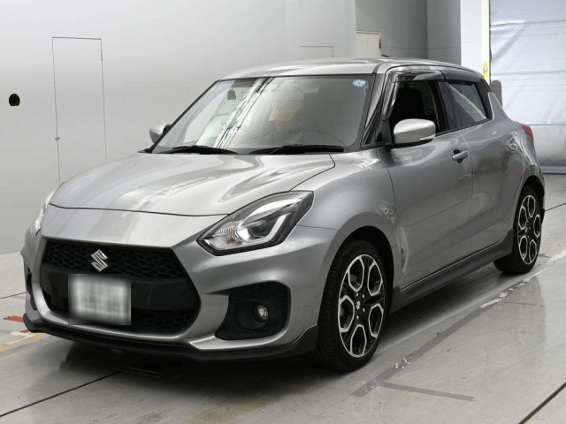 SUZUKI SWIFT — фото