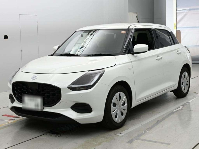 SUZUKI SWIFT — фото