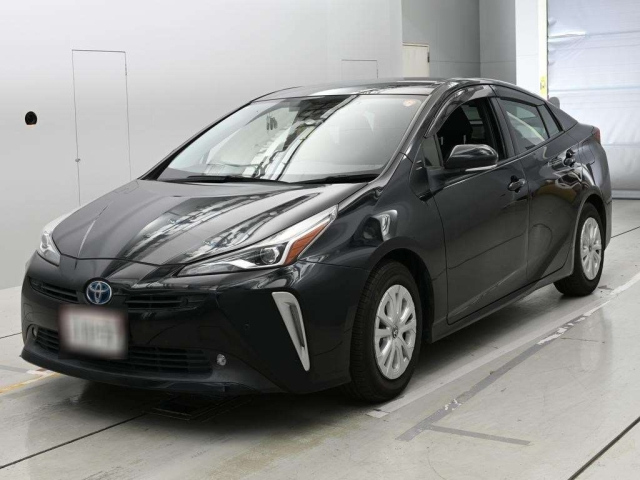 TOYOTA PRIUS — фото