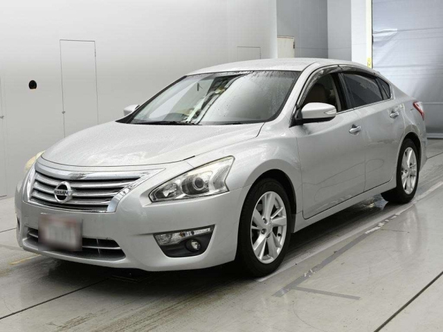 NISSAN TEANA — фото