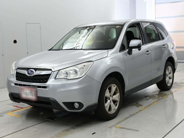 SUBARU FORESTER — фото