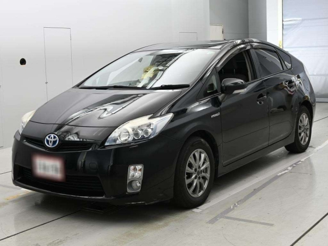 TOYOTA PRIUS — фото