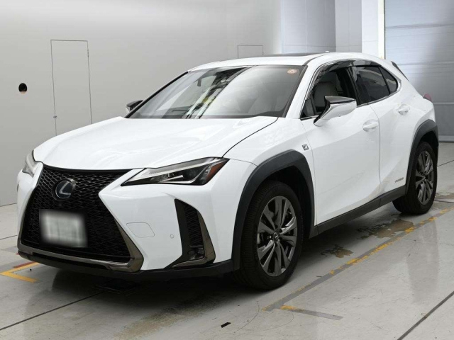 LEXUS UX — фото