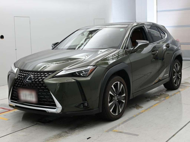 LEXUS UX — фото