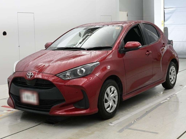 TOYOTA YARIS — фото