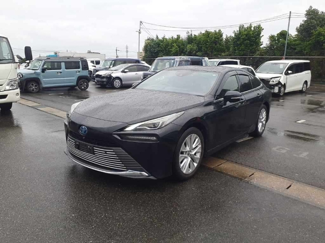 TOYOTA MIRAI — фото