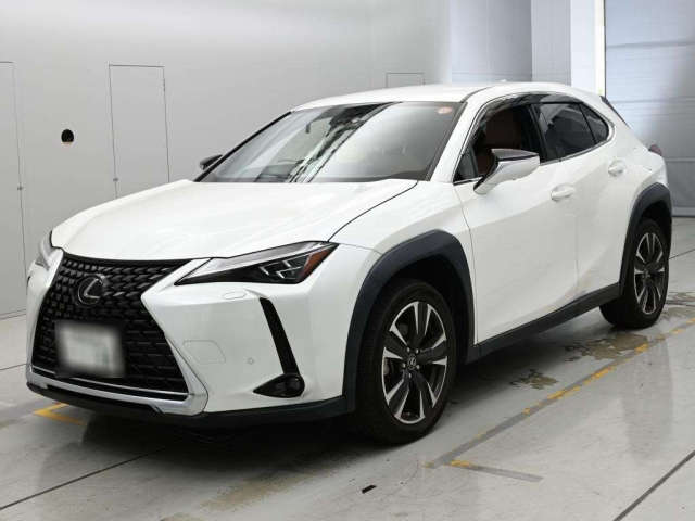 LEXUS UX — фото
