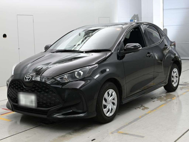 TOYOTA YARIS — фото