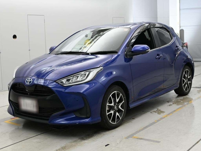 TOYOTA YARIS — фото