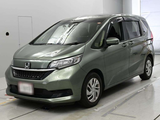 HONDA FREED — фото