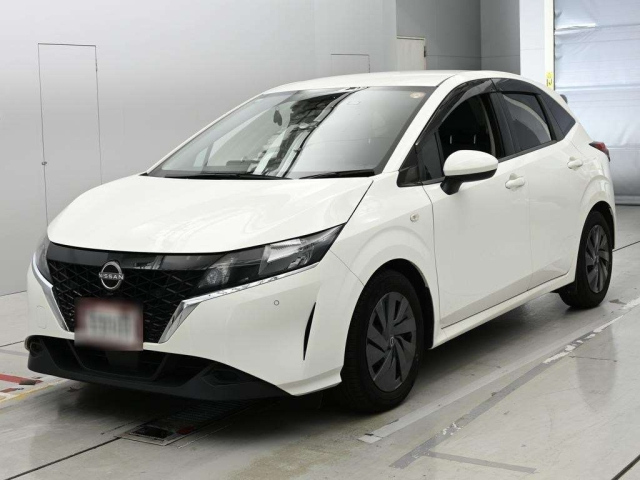 NISSAN NOTE — фото