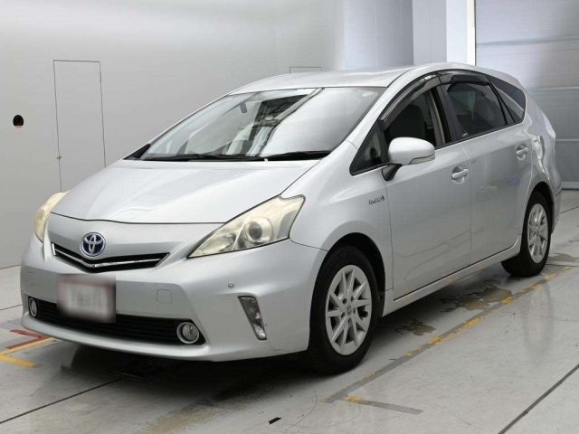 TOYOTA PRIUS — фото