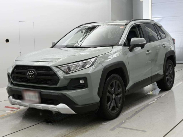 TOYOTA RAV4 — фото