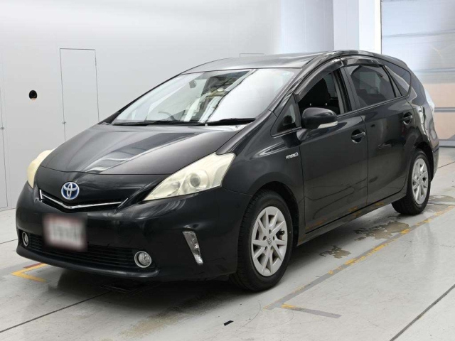 TOYOTA PRIUS — фото