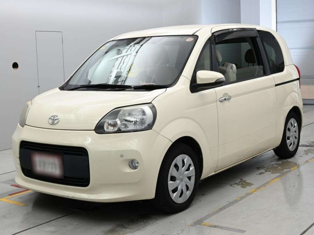 TOYOTA PORTE — фото