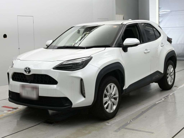 TOYOTA YARIS — фото