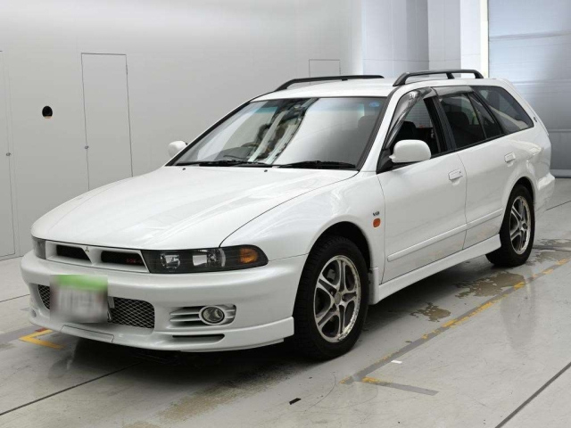 MITSUBISHI LEGNUM — фото