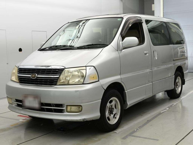 TOYOTA GRANVIA — фото
