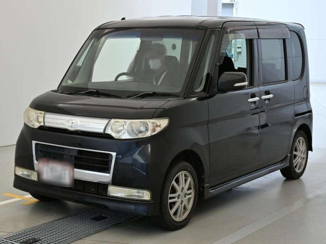 DAIHATSU TANTO — фото