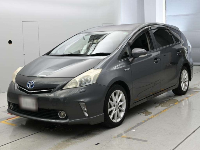 TOYOTA PRIUS — фото