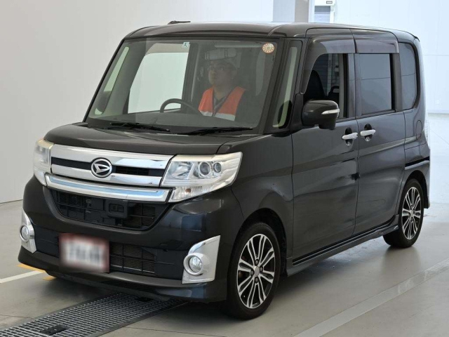 DAIHATSU TANTO — фото