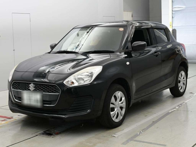 SUZUKI SWIFT — фото