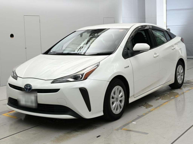 TOYOTA PRIUS — фото