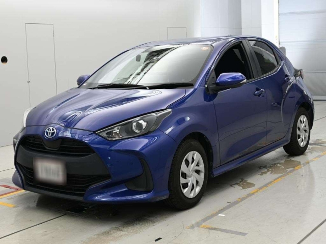 TOYOTA YARIS — фото