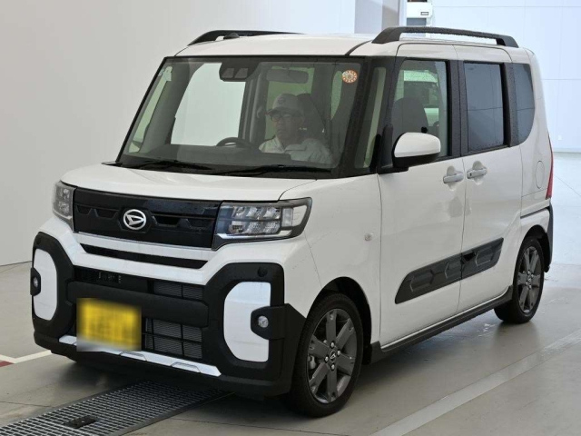 DAIHATSU TANTO — фото