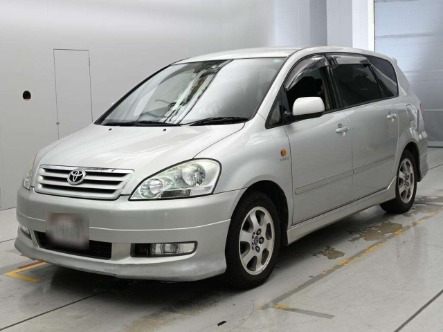 TOYOTA IPSUM — фото