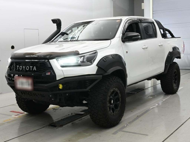 TOYOTA HILUX — фото