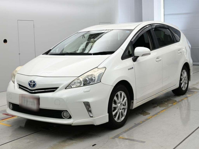 TOYOTA PRIUS — фото