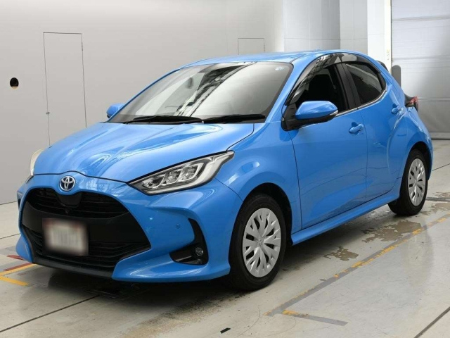 TOYOTA YARIS — фото