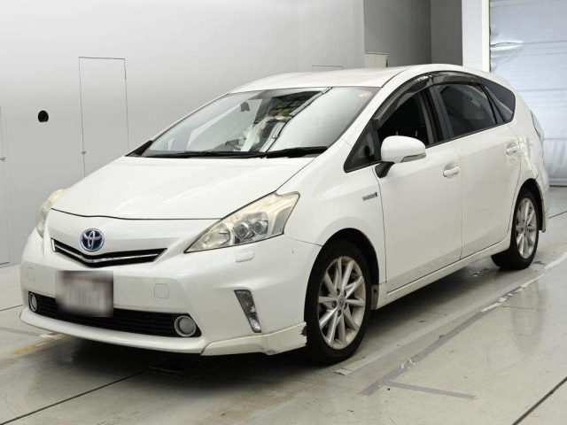 TOYOTA PRIUS — фото