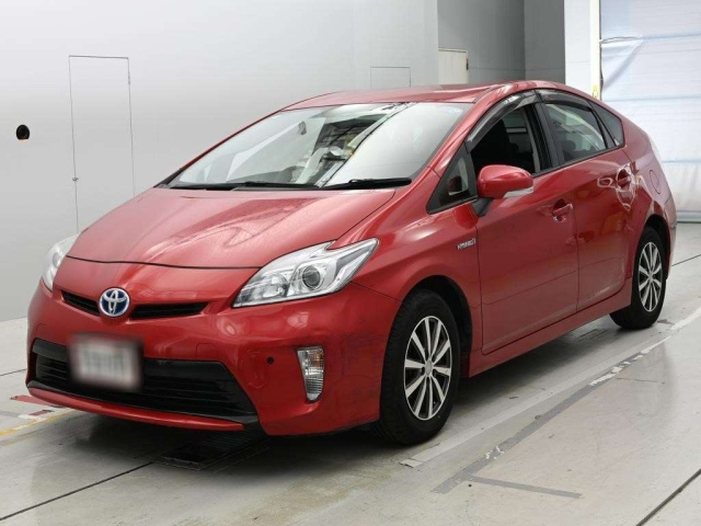 TOYOTA PRIUS — фото
