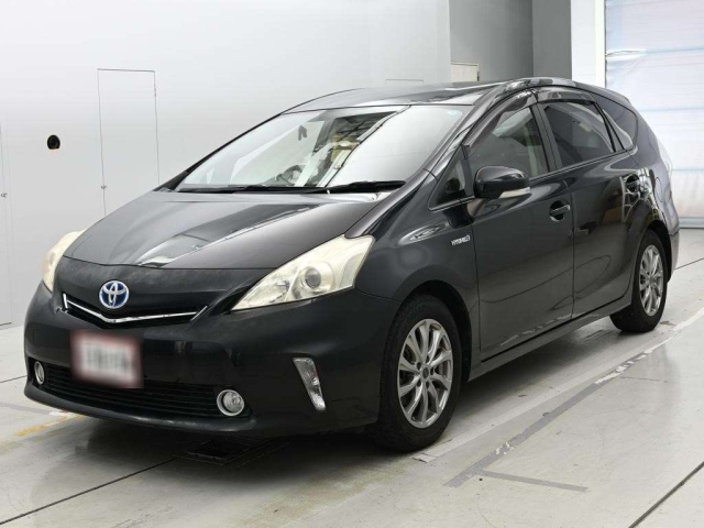 TOYOTA PRIUS — фото