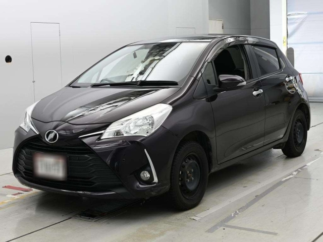 TOYOTA VITZ — фото