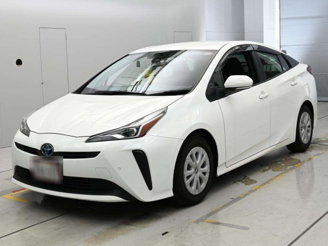 TOYOTA PRIUS — фото