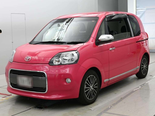 TOYOTA PORTE — фото