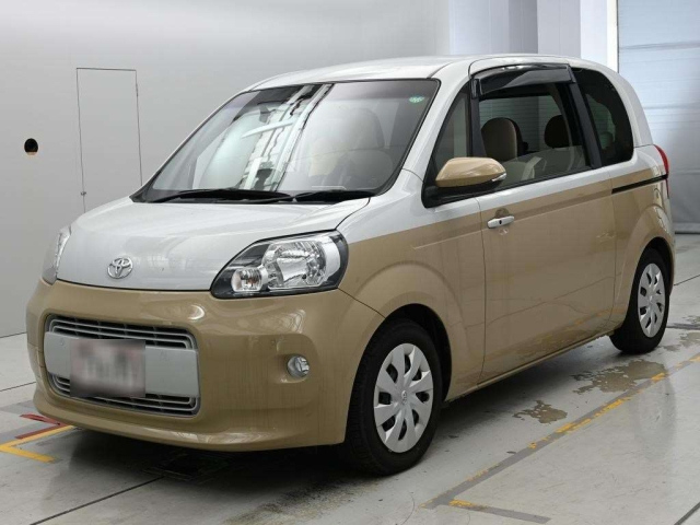 TOYOTA PORTE — фото