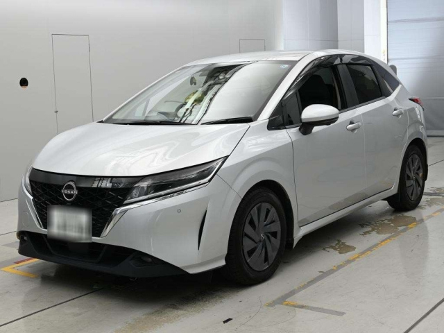 NISSAN NOTE — фото
