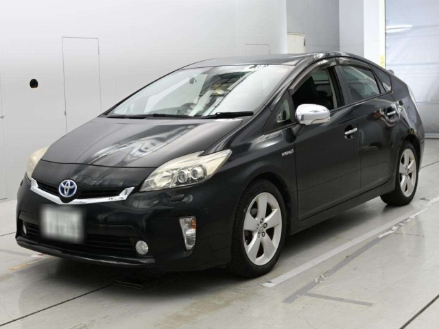 TOYOTA PRIUS — фото