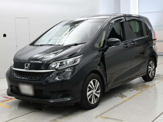 HONDA FREED — фото