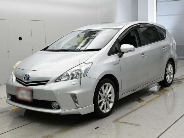 TOYOTA PRIUS — фото