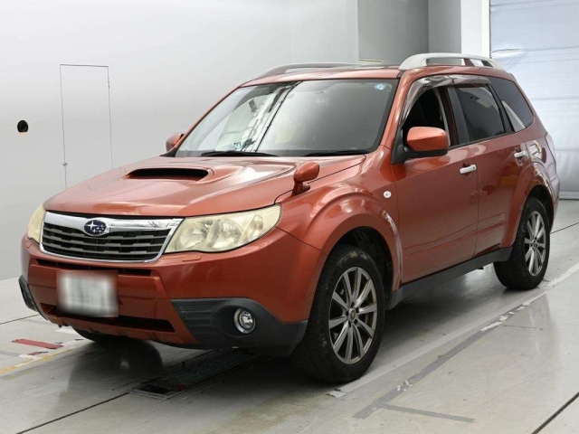 SUBARU FORESTER — фото