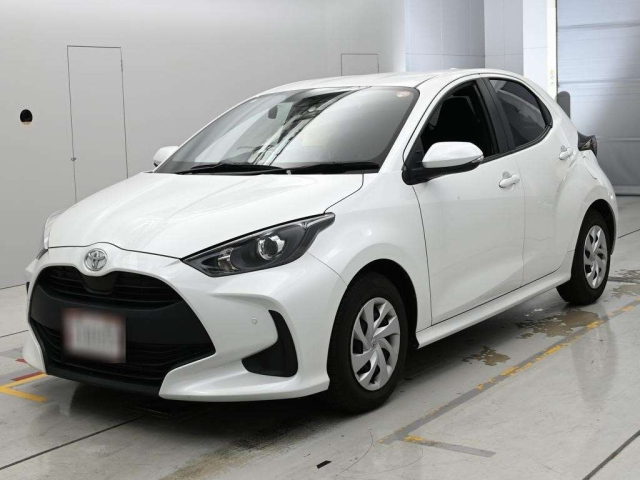 TOYOTA YARIS — фото