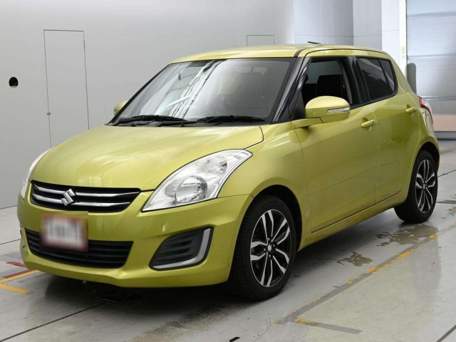 SUZUKI SWIFT — фото