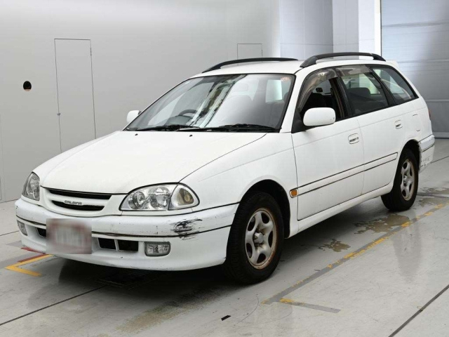 TOYOTA CALDINA — фото