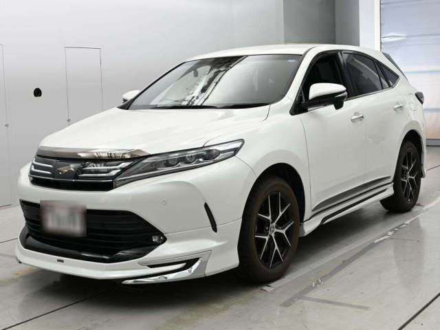 TOYOTA HARRIER — фото
