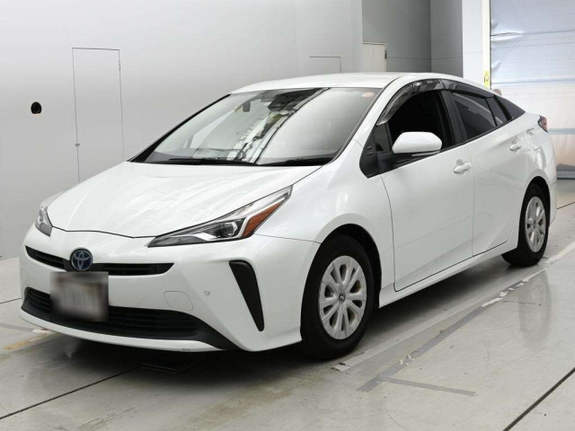 TOYOTA PRIUS — фото